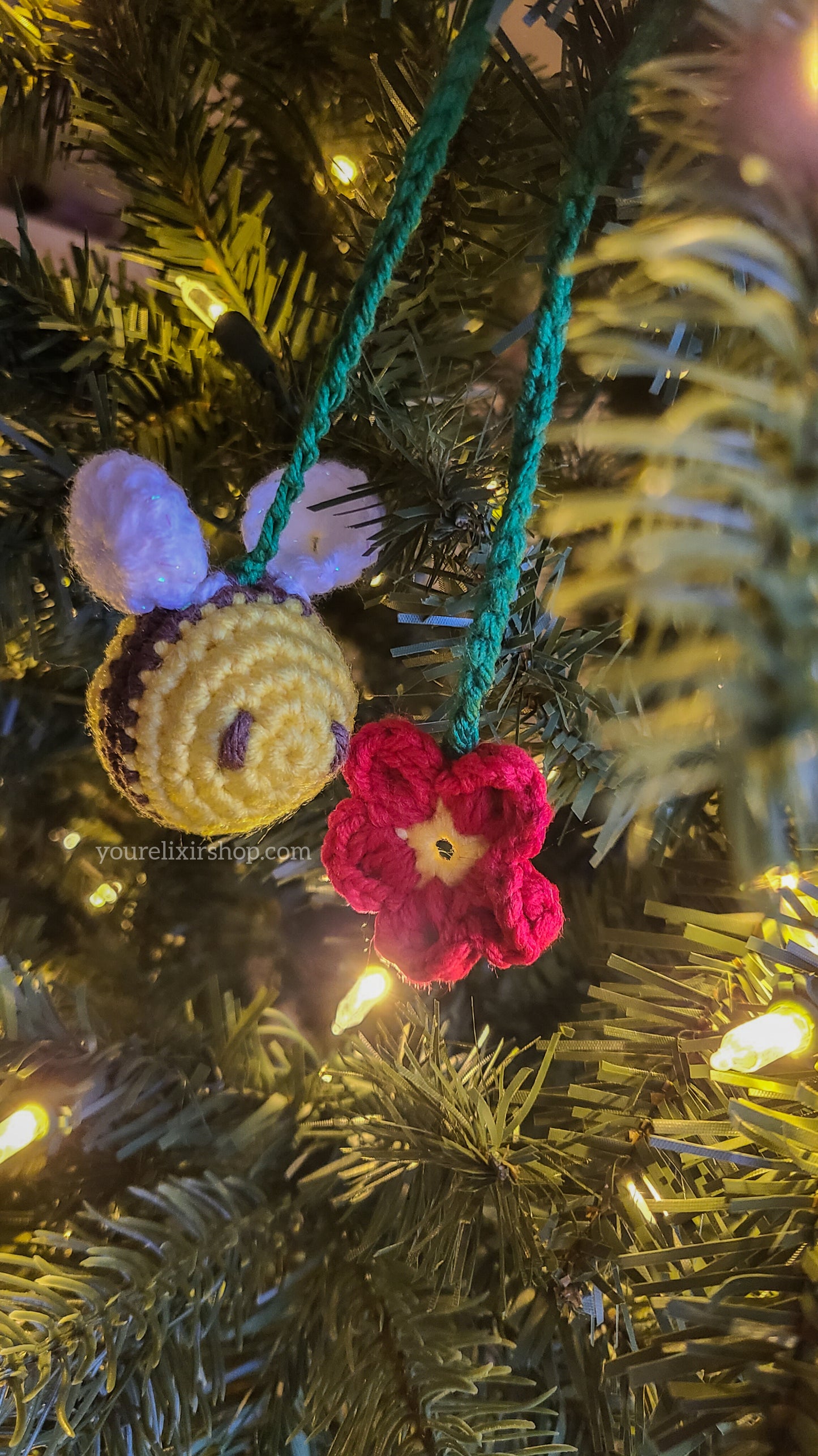 Hanging crochet, Bee π