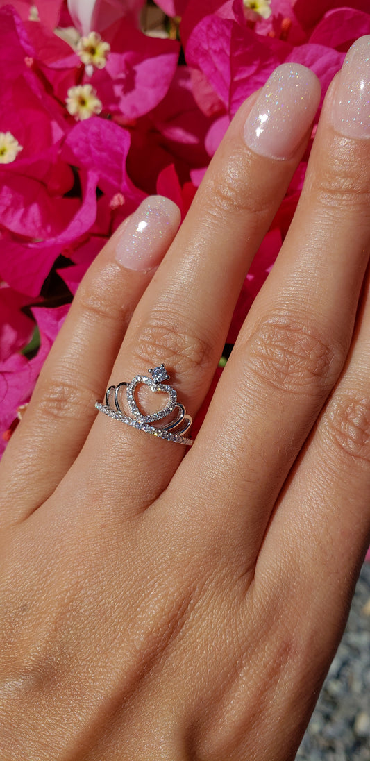 Anillo de plata de ley con corona de princesa