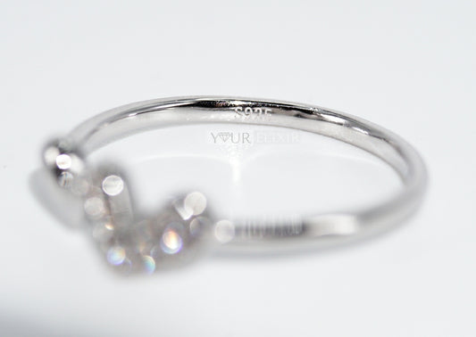 Anillo de plata de ley con forma de corazón y garabatos