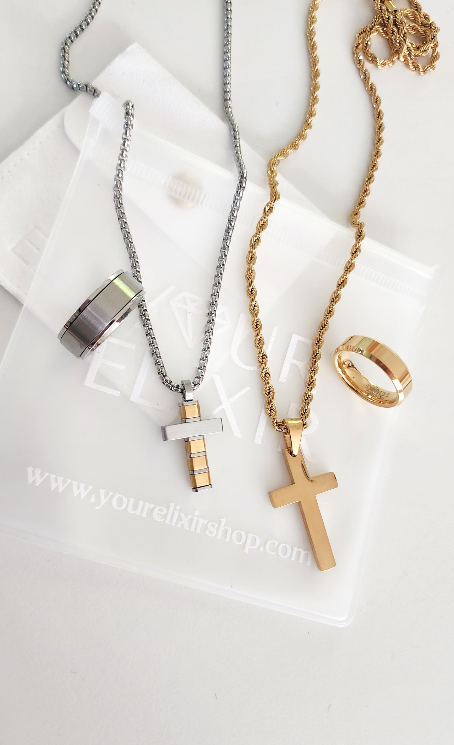 Collar Cruz Fiel de Oro