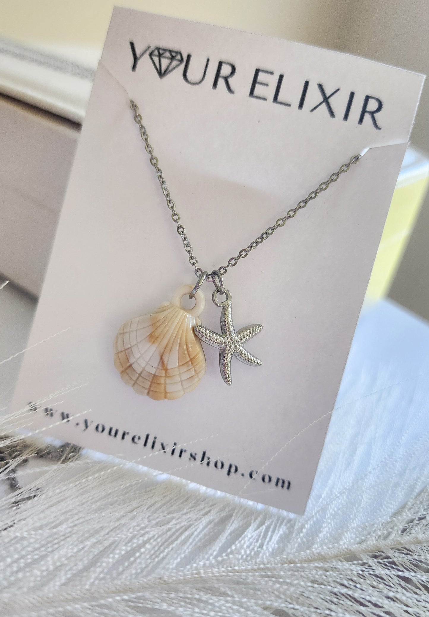 Collar de conchas de plata