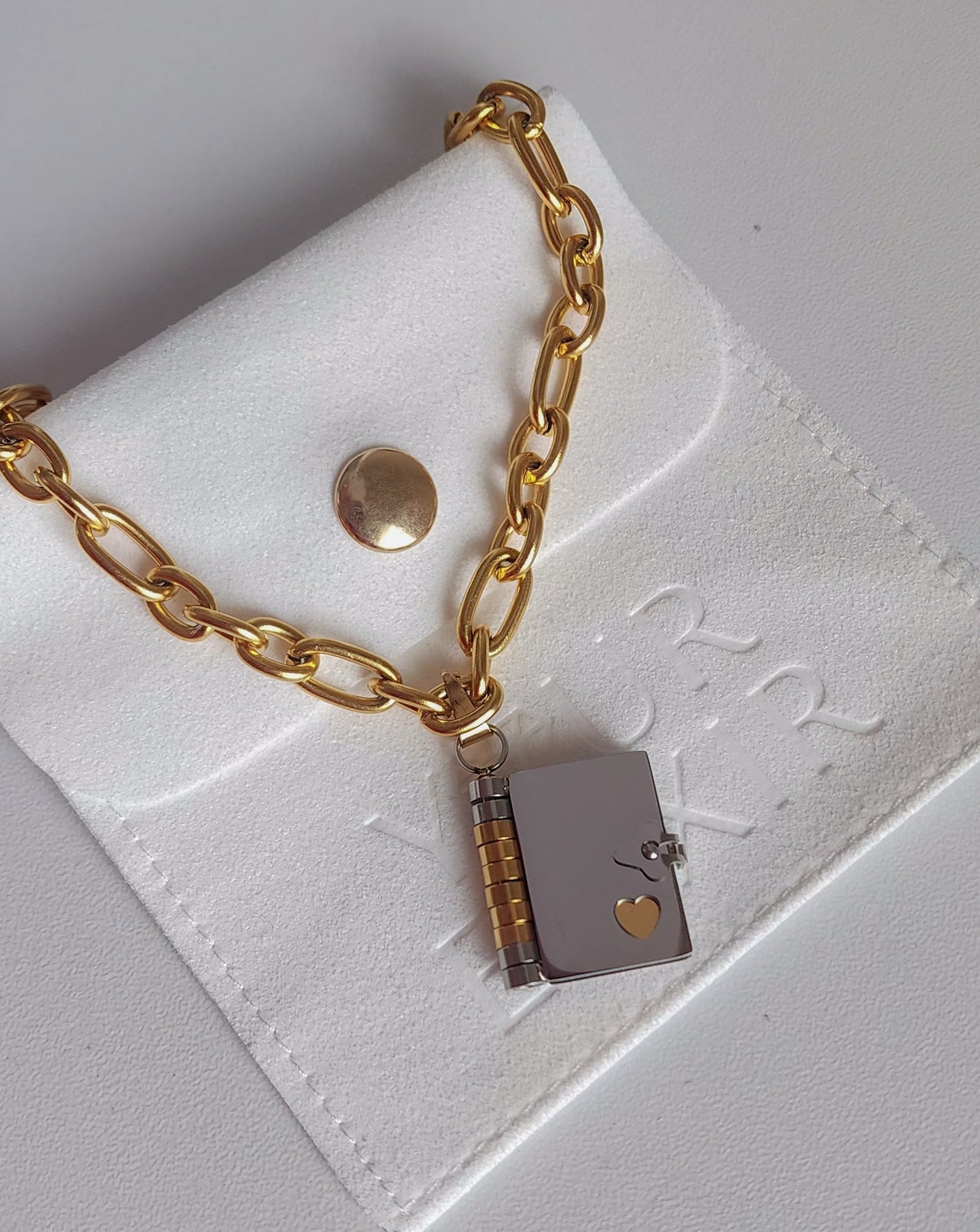 My story necklace