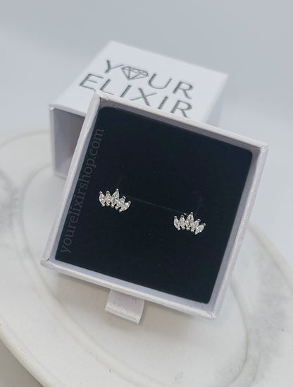 Pendientes de plata de ley con forma de corona de elegancia