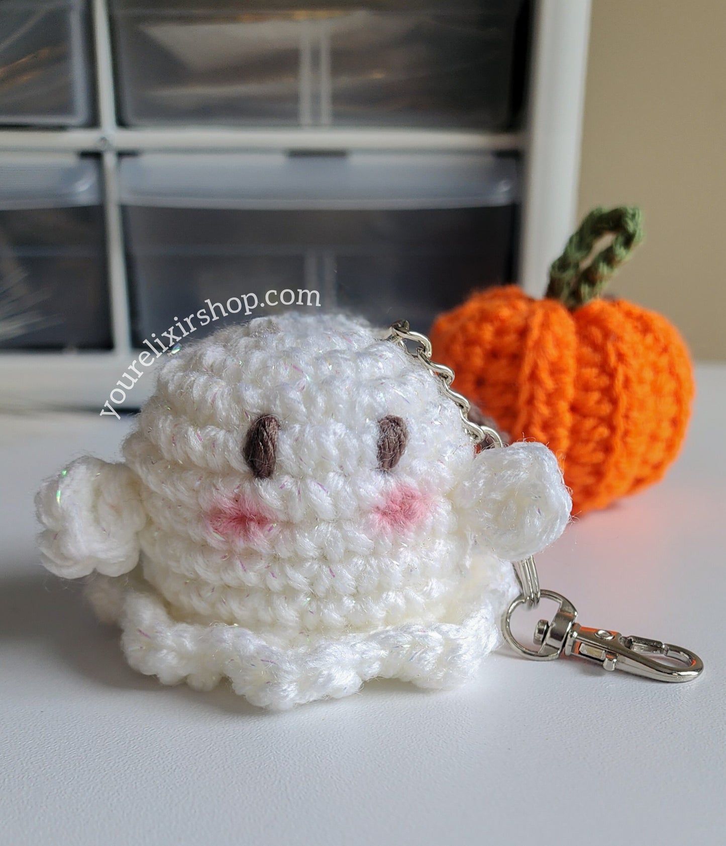 Lindo llavero de crochet de fantasma 👻
