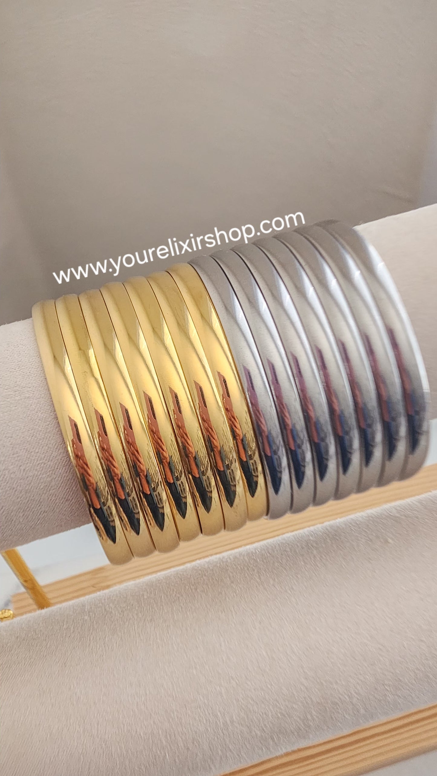 Gypsy Bangles 2.0 (Semanarios)