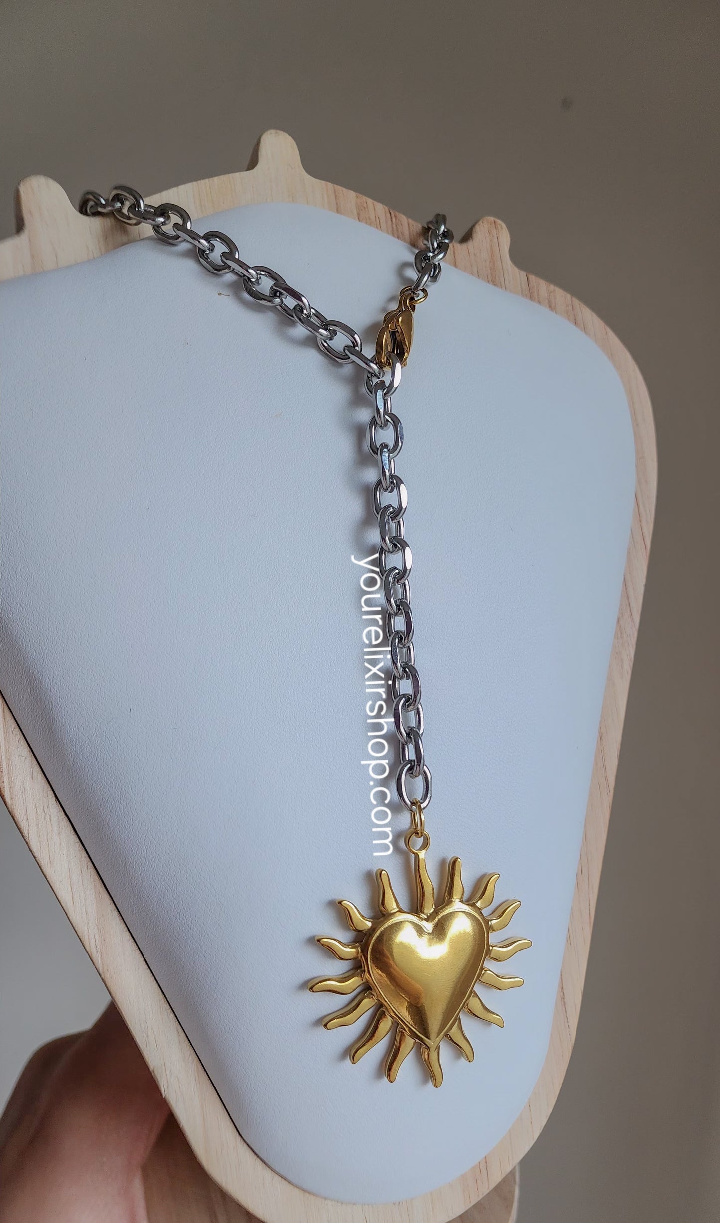 Amelia two tone necklace