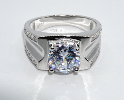 Anillo de plata de ley con el rey para hombre