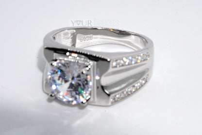 Anillo de plata de ley con el rey para hombre