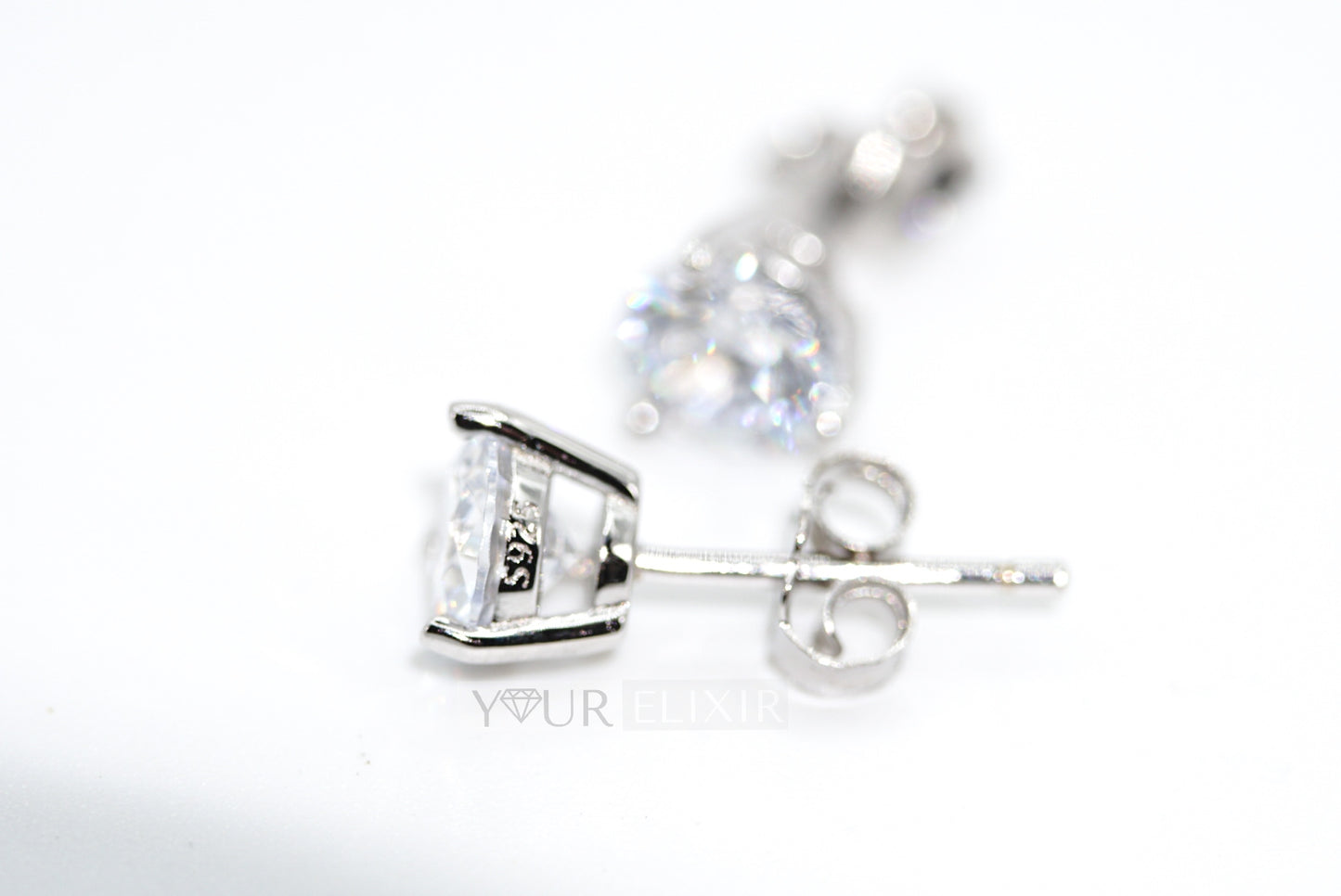 Circonita de corte redondo en plata de ley (unisex)