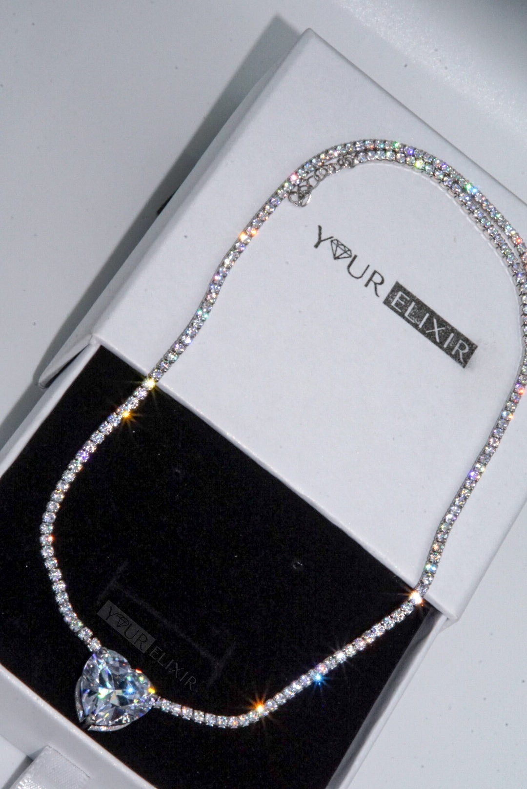 Collar de corazón de lujo en plata de ley