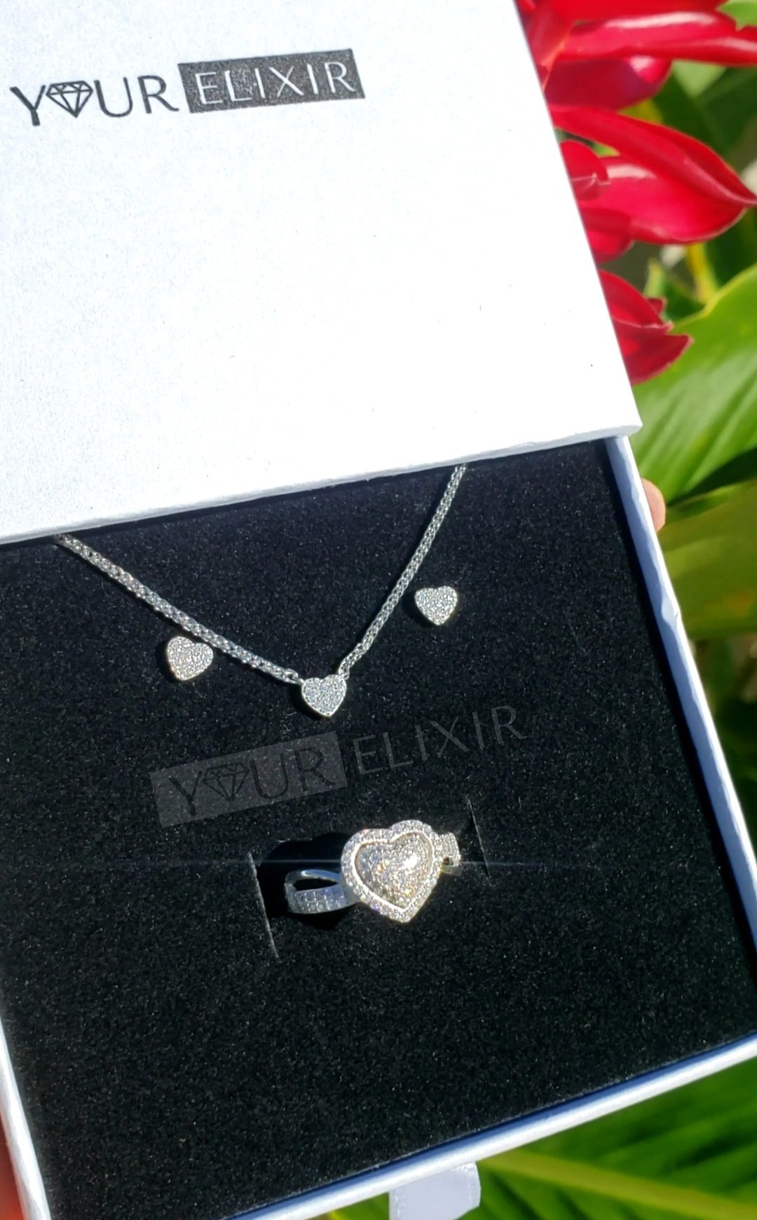 Pendientes de botón con forma de corazón de circonita en plata de ley