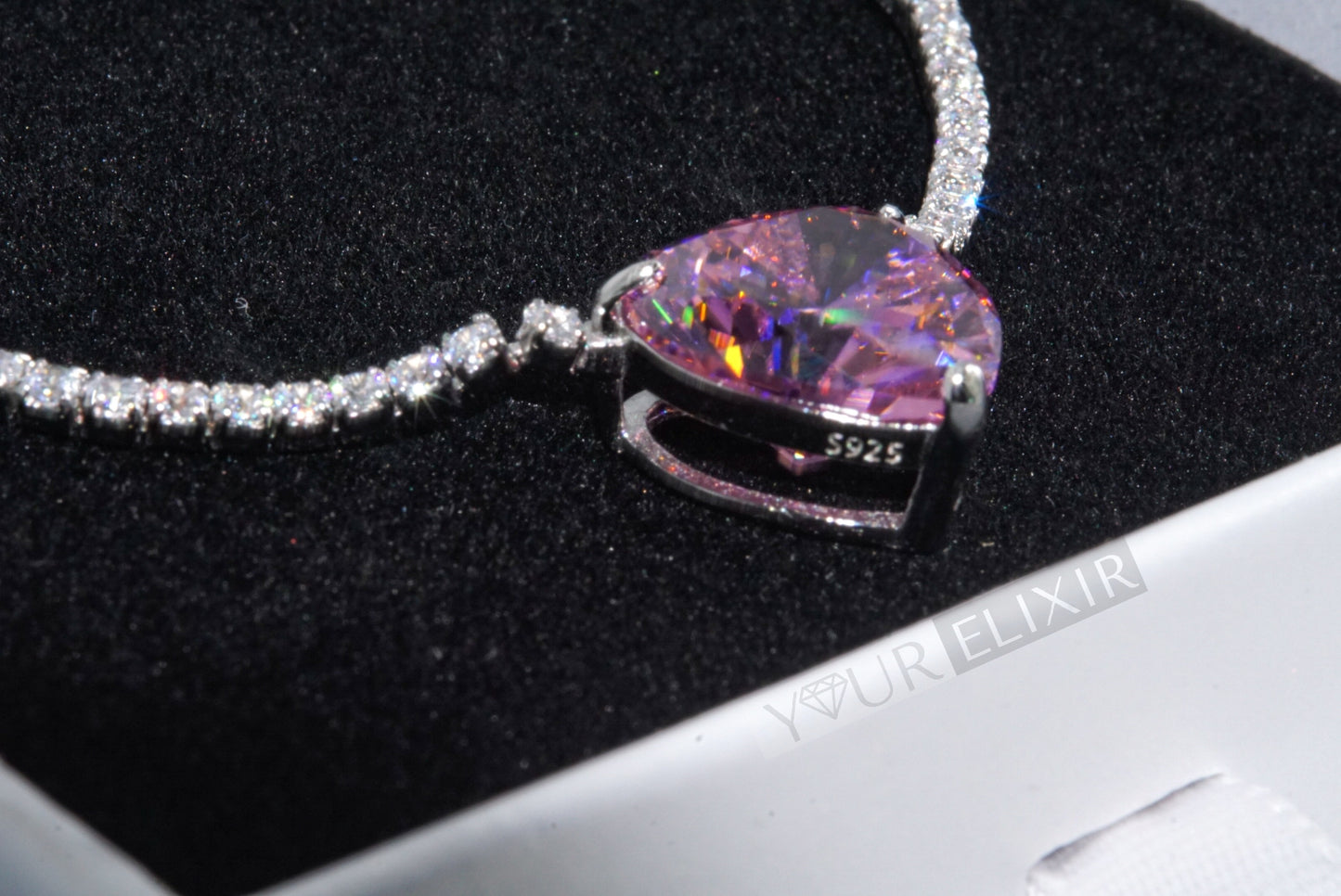 Collar de corazón de lujo en plata de ley