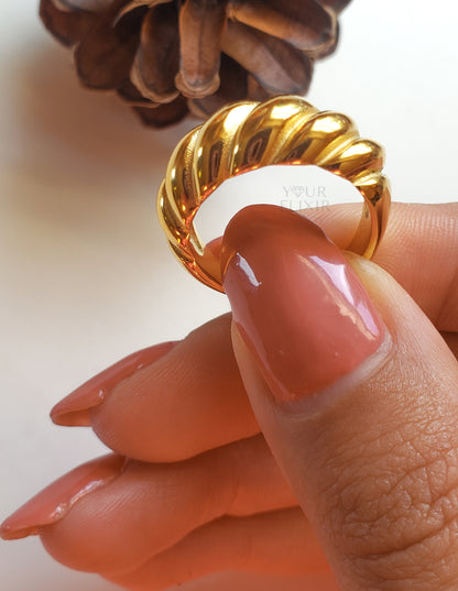 Anillo de chica francesa