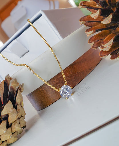 Shiny Zircon Necklace
